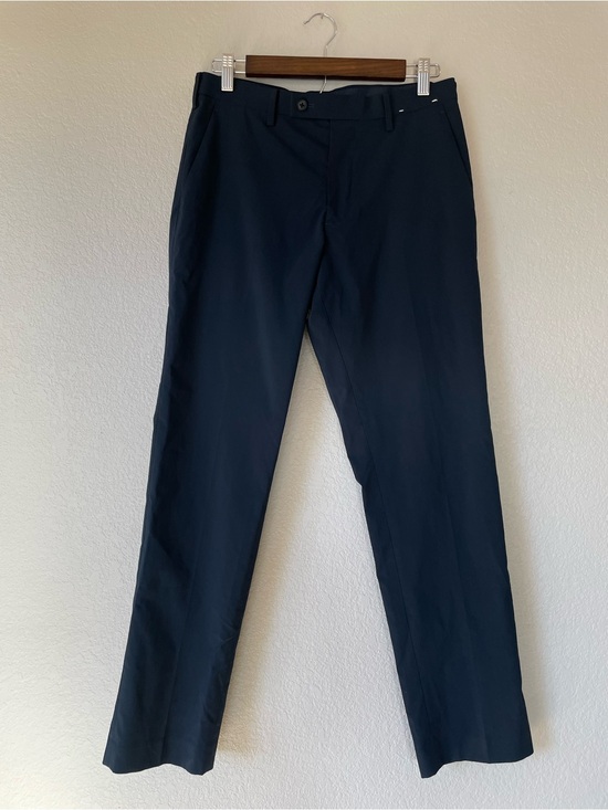 Pants - Uniqlo Women’s Navy Performance Trousers Straight Leg Lightweight Pants 10